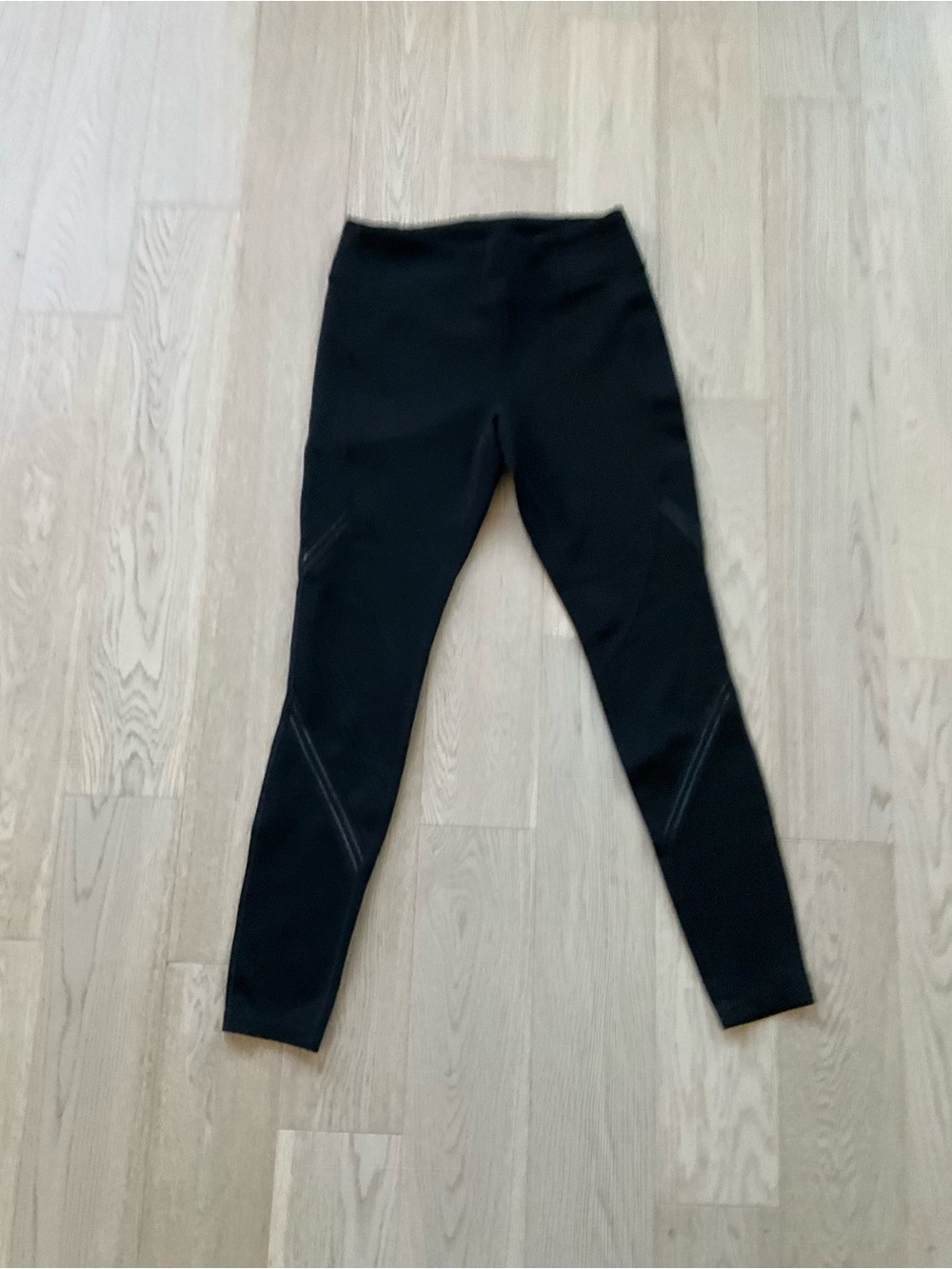 Hyba Black Active Leggings - Medium